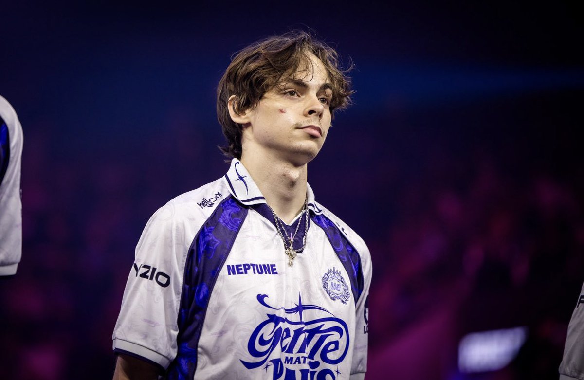 CoDClipped's tweet photo. 🚨 Gentle Mates have benched Neptune after signing JoeDeceives

(Via @RonnieInteL) https://t.co/vD7kA91ga3