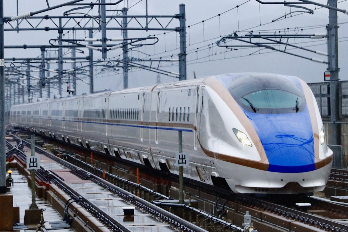 SRE485's tweet photo. 2026.6.3
6703E はくたか703号 敦賀行/E7系幹ﾅｼF17編成 https://t.co/73Hh0zs85k