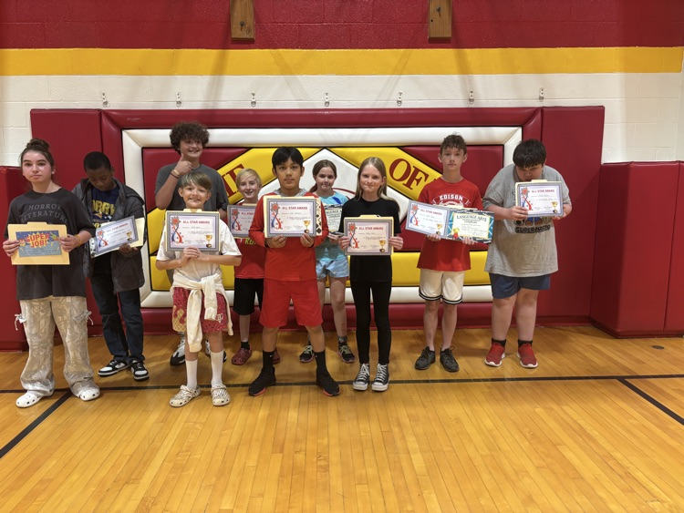 edison_middle's tweet photo. 6th grade end of year awards.  Great job, guys! 🦅💯🟡🔴 https://t.co/ewwvrCWqmu