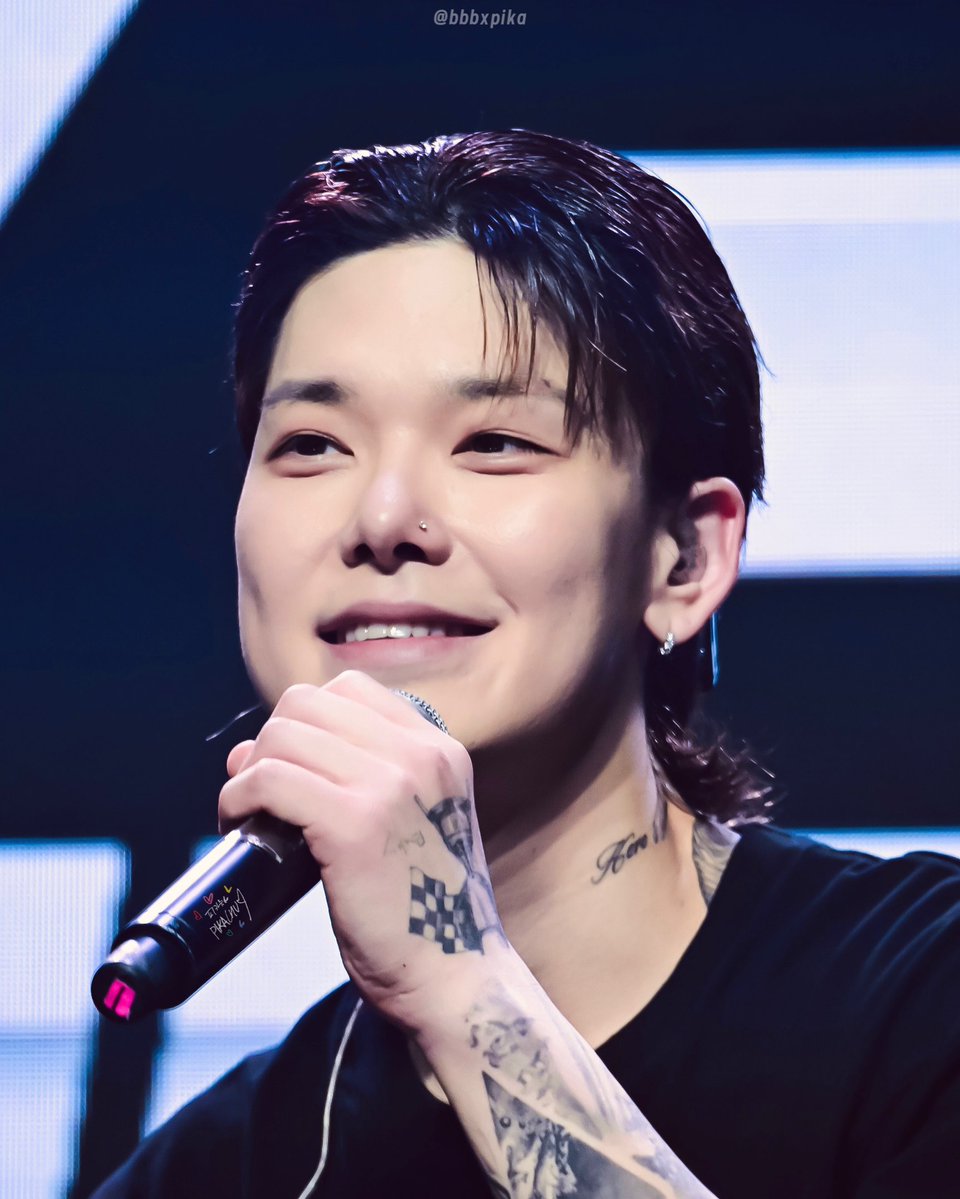 bbbxpika's tweet photo. 260531 ZELO [COMIGO:NEXT CHAPTER] IN TAIPEI 

You make me smile✨ 

🚫please don’t remove my logo

#젤로 #ZELO #최준홍 
#choijunhong #崔準烘 
#BAP #비에이피 https://t.co/cC6kdwe8NM