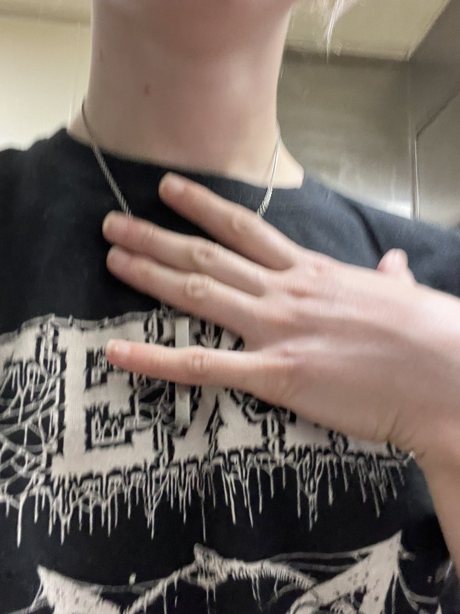 melancholil's tweet photo. had to genuinely clutch my chest and choke back tears when i walked back to get the mop bucket and it hadn't just been sitting with nasty ass water for 12 hours i am so proud https://t.co/RNIm4nCint