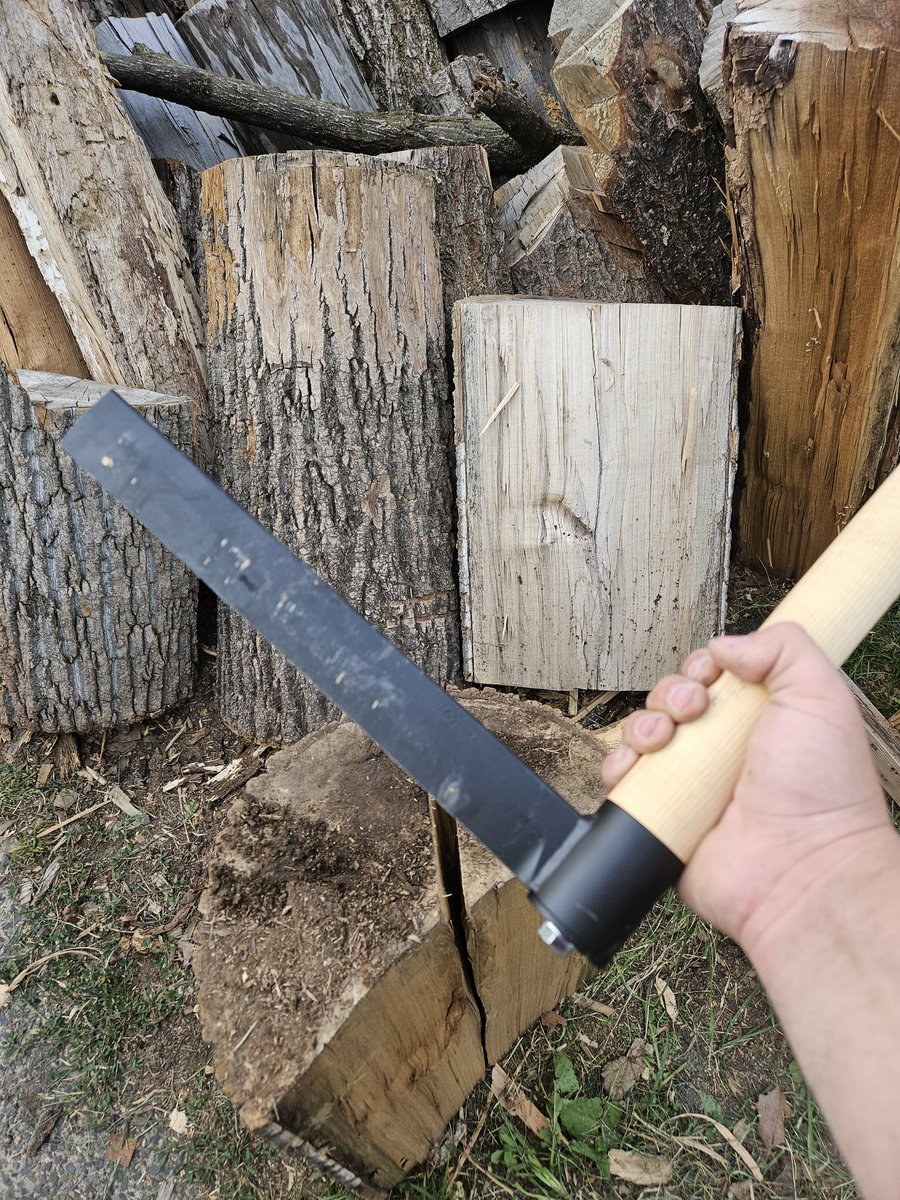 Spagh3ttiJoe's tweet photo. Real proper usage. Got it stuck pretty bad first try and it held up to some genuine force being applied. Wonderful tool, it's going to see many years of use https://t.co/bCoXBZXKsy
