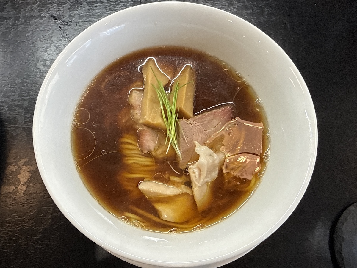 ramentry's tweet photo. 新店ハンターいけ麺氏の連載😎
「新店部門受賞有力候補」

今回は埼玉ーー‼️

新潟県上越市の名店『食堂ミサ 』が八潮に！
あの味噌ラーメンが食べられる😍

『舎鈴』『次念序』店長の独立店
オールド家系型から濃厚家系型へと変貌する一杯？

ほか、実力派店主の新店も！

https://t.co/2lUpOE9Gwt https://t.co/GWxc9aF1ty