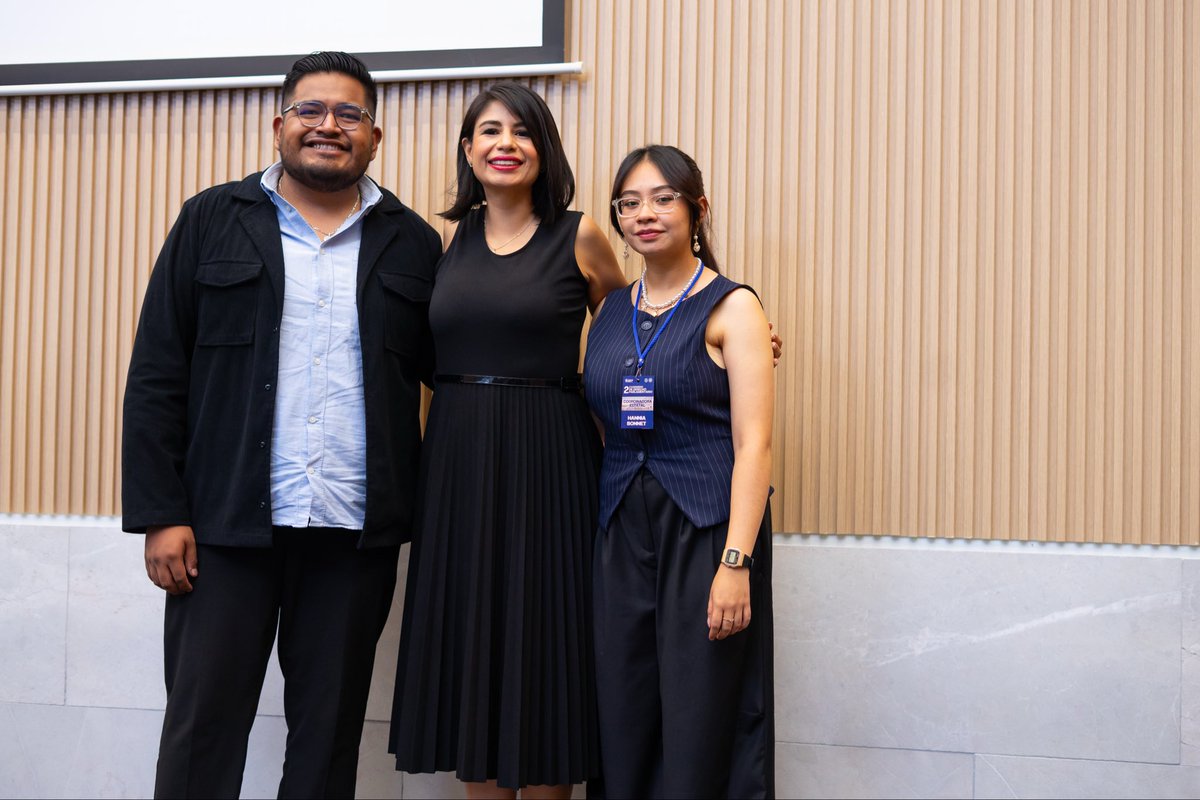 AleEscandon_'s tweet photo. Agradezco la invitación 🙋🏻‍♀️ al 2do Congreso de Derecho Parlamentario de la Red Mundial de Jóvenes Políticos Puebla ✨ organizado en el @CongresoPue 🙌🏼 y felicito a las juventudes de #puebla por seguir informándose e involucrarse. 💙 https://t.co/8jBOtOAo9H
