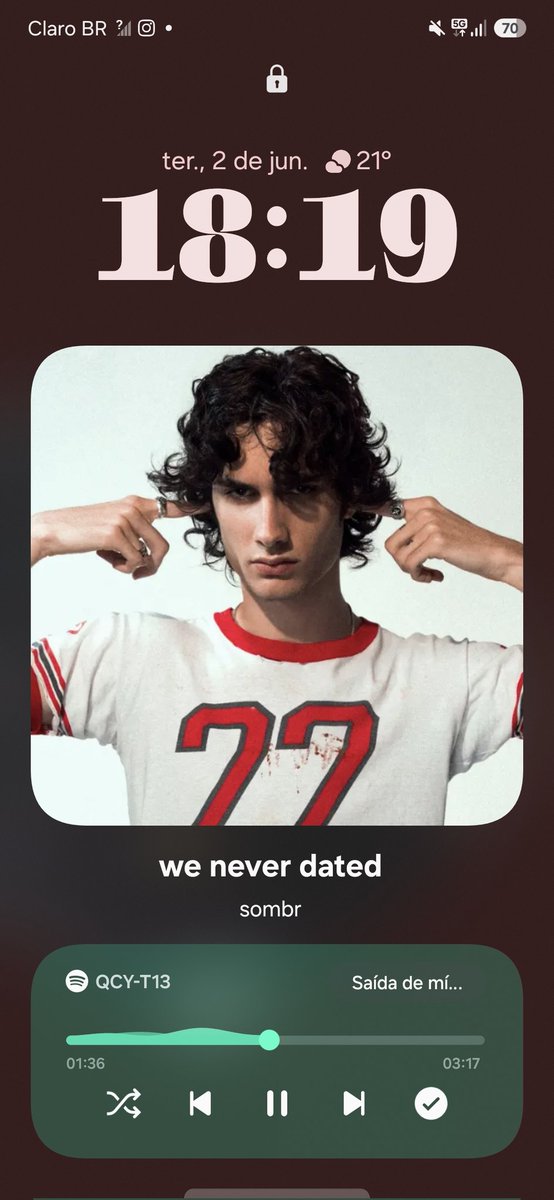 studywithmoon's tweet photo. 11/100 

- hoje basicamente fiquei na ic, vai ser assim ate concluir ela (espero amanhã cedinho 
- passei o curso da escola da nuvem,  agora vem exame da amazon vou te caçar. 

E música do dia foi essa (nn tirei foto hj estudando https://t.co/SiEAz5LcN7