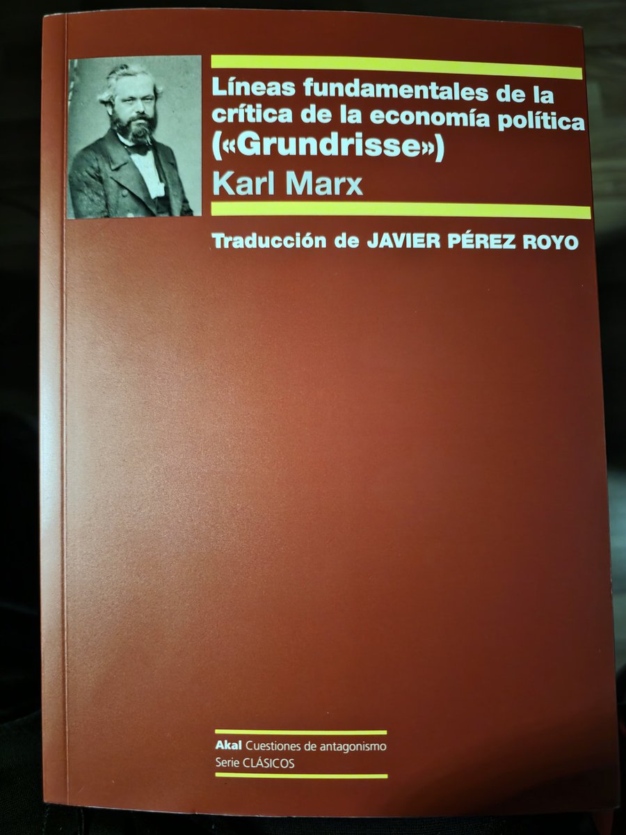 FacundoMilman's tweet photo. Lo único que queda es una última esperanza en el estudio, camaradas. https://t.co/lMdFfJKFyJ