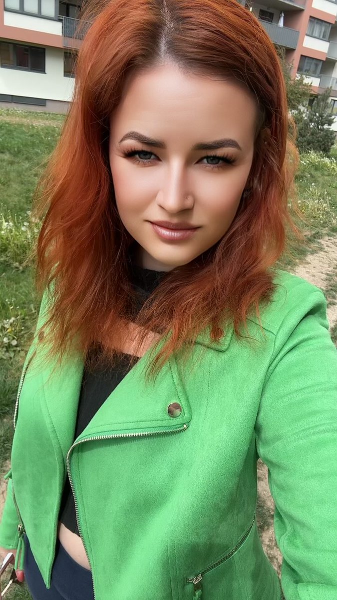 RedScarlet222's tweet photo. Mam novy FB tak si me přidejte 😋🔥
https://t.co/T8MU14BVf3

#fb #followme #fyp #viral #model https://t.co/QvNCRuBTZG