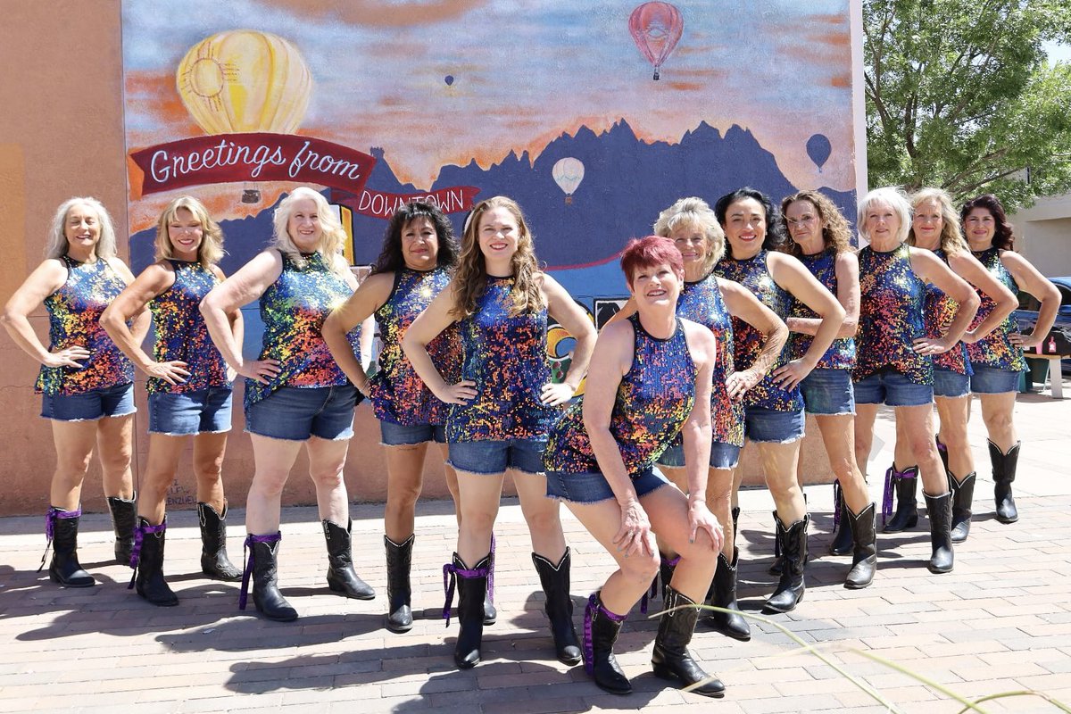 BootBoogieBabes's tweet photo. ☀️ Sunshine, smiles, and #bootsister memories in the making 💜 

#LasCruces #BootBoogieBabes https://t.co/25m1fl4Nr2