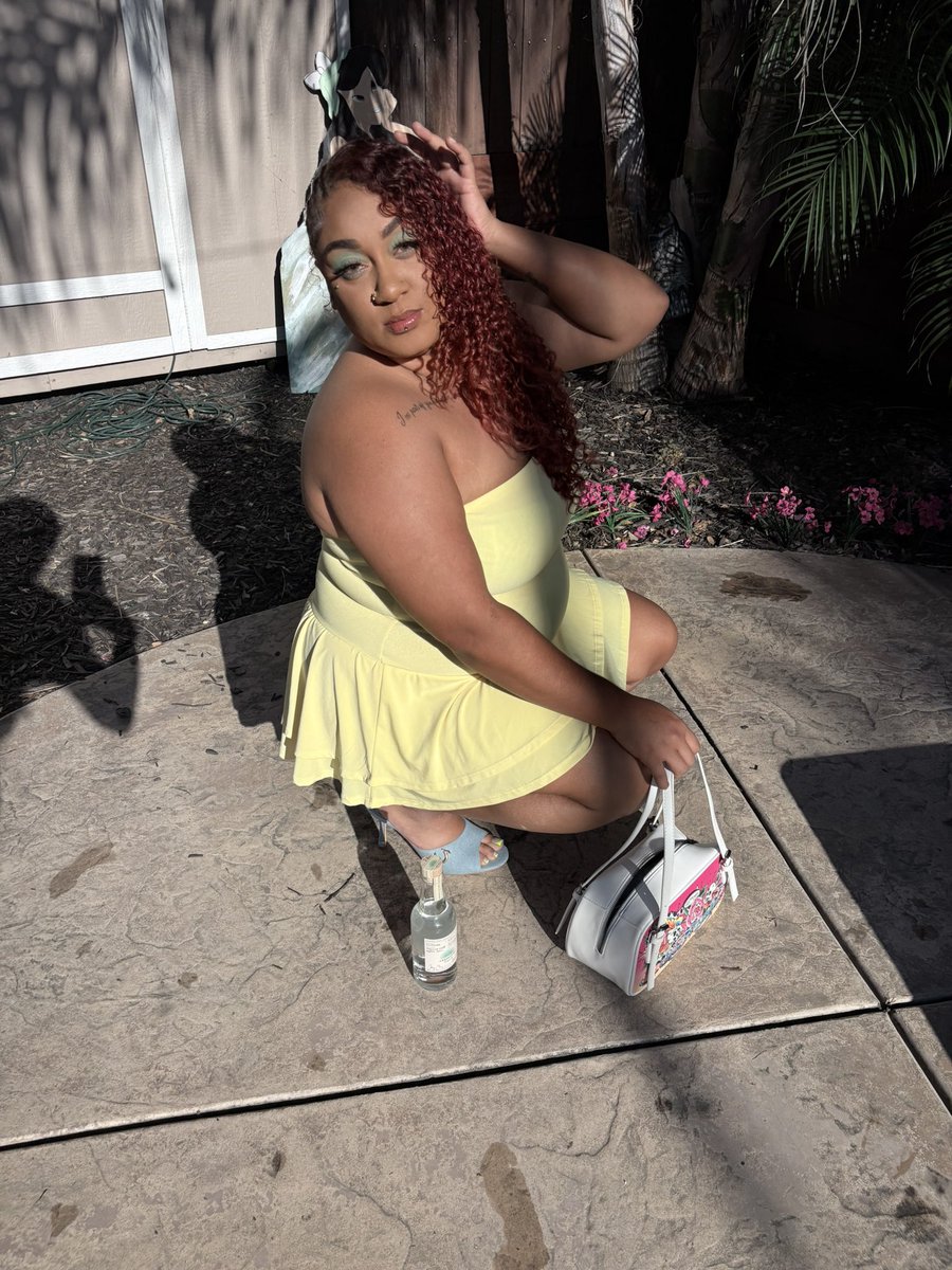 dnasstyyy's tweet photo. Tell me I’m pretty and send me money 🫦💦 https://t.co/lBxuag8ZW7 https://t.co/36WZQtQhKG