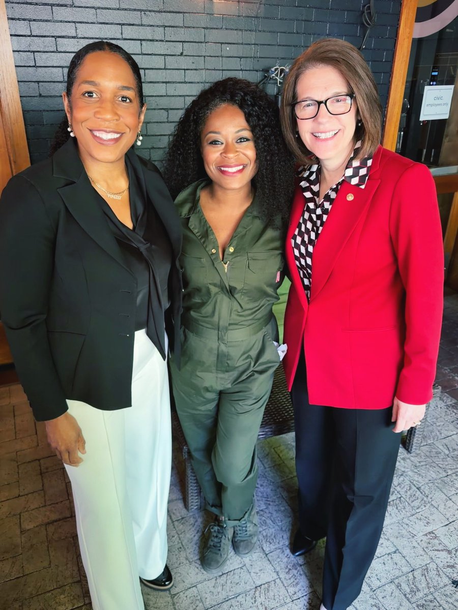 RhonnieF's tweet photo. I’ve dedicated my career to building power for women in leadership. Never did I imagine owning a space where so many of those women would gather.

This week, CIVIC. welcomed elected leaders, business titans, staffers, influencers, and advocates - women shaping policy, culture, and communities.

CIVIC. was built on the belief that when people come together, good things happen. Seeing that vision come to life is truly full circle. Cheers to the women and allies who continue to walk through our doors and make this place so special.