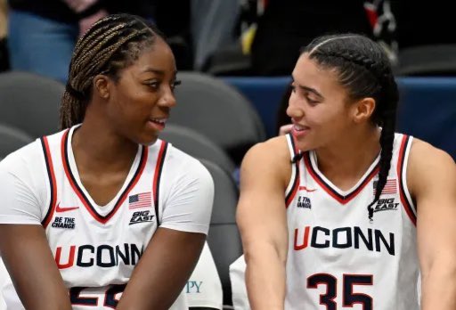 CP3_777's tweet photo. Caught up with Portland Fire C Serah Williams. She mentioned she’s enjoyed watching her former teammate Azzi Fudd find her rhythm with the Dallas Wings:

“She deserves it. She’s exactly where she's supposed to be and she's doing everything at the right time.”

@ThePodiumFinish https://t.co/vftBR8xJLm