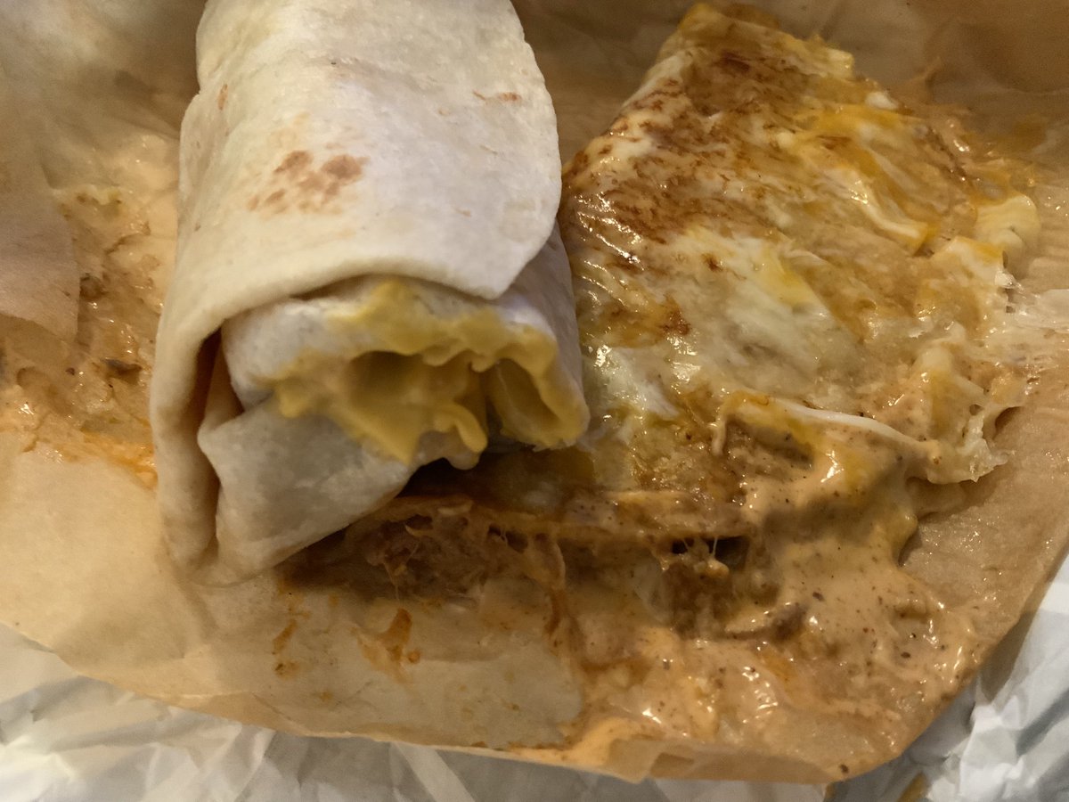 CaptainQ's tweet photo. Long wait at the drive-thru!  But at last it is TACO TIME. https://t.co/ghVXtBitKd