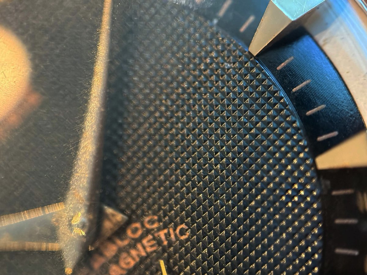 WatchTender's tweet photo. https://t.co/ub4vZZYw3Z