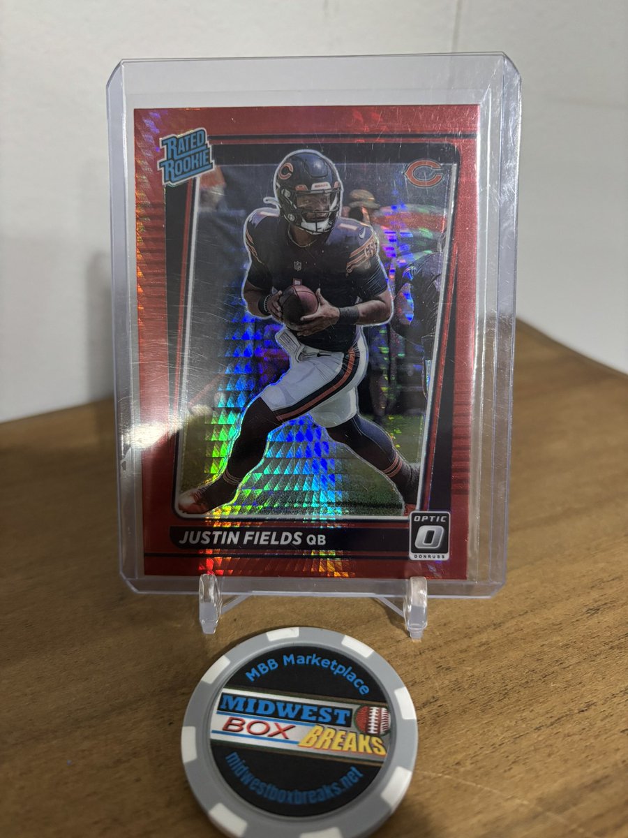 eshecker's tweet photo. Josh Jacobs - 2024 Impeccable /75 - $6 Shipped OBO

Justin Fields - 2021 Donruss Optic Red Hyper - $5 Shipped OBO

Justin Fields - 2021 Prizm Orange /249 - $20 Shipped OBO

Justin Herbert - 2024 Phoenix /350 Fireburst - $5 Shipped OBO https://t.co/M9QJOY57RE