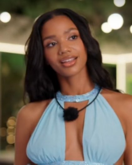 mercedesbnkss's tweet photo. Mug Island #LoveIslandUSA https://t.co/r8PafGlVBM