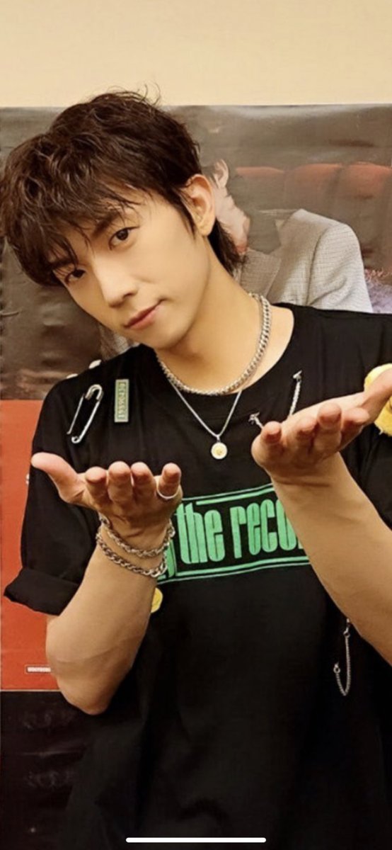 2rY2O1072738490's tweet photo. 2023.6.3•*¨*•.¸¸♬︎
#2PM
#ウヨン #WOOYOUNG
#Off_the_record https://t.co/0AQ1rlvtxU