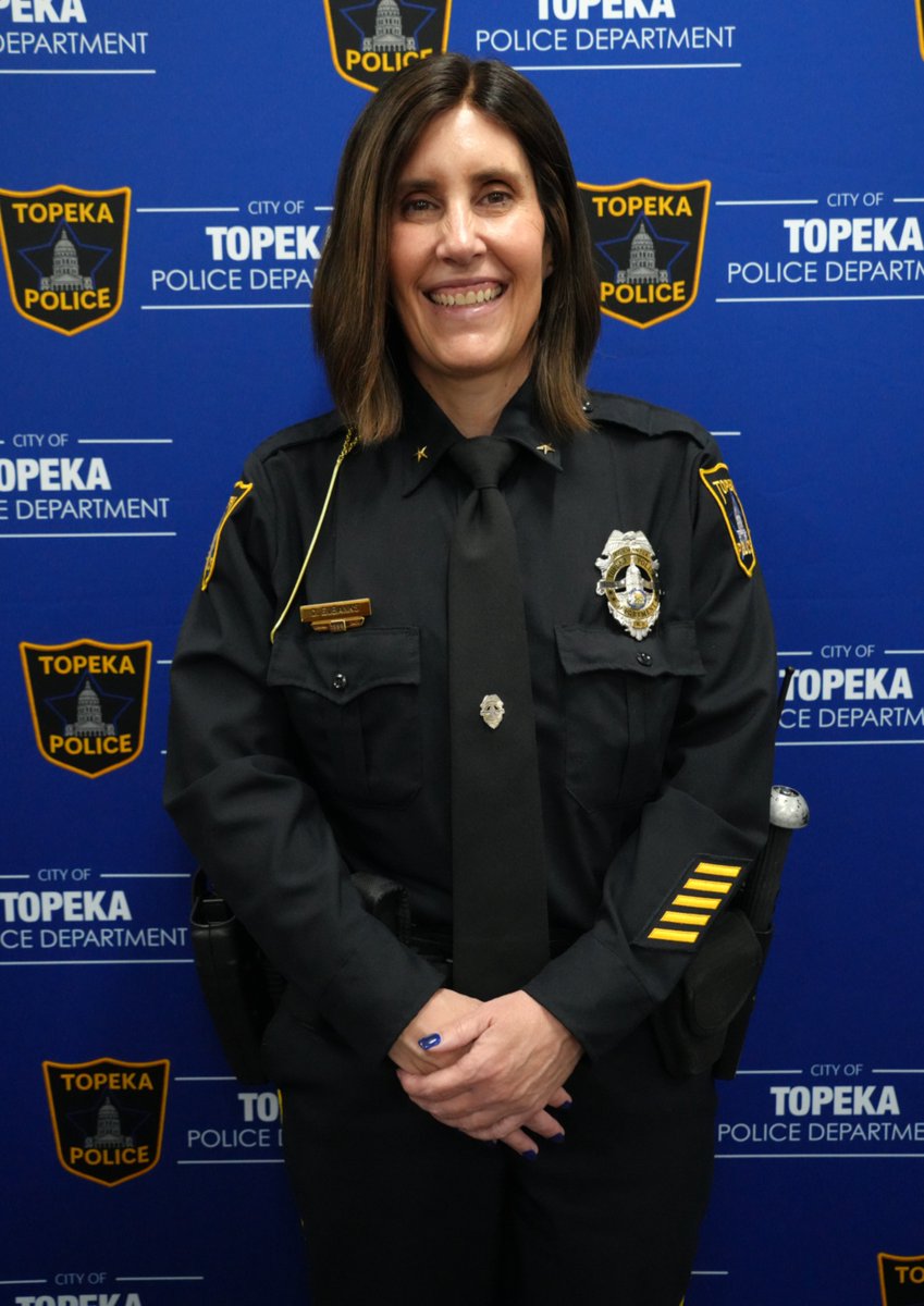 Topeka_Police's tweet photo. 🎉 Congratulations to our newest executive leaders! 
The Topeka Police Department is proud to announce the promotion of Jennifer Cross to Assistant Chief and Donna Eubanks to Commander.
Effective May 23, Asst. Chief Cross will provide executive oversight of the Investigations Bureau, while Commander Eubanks will oversee its daily operations.
Please join us in congratulating them on these well-deserved promotions! 👏💙🚔
#TopekaPoliceDepartnebt #Leadership #PublicSafety #BeTPD