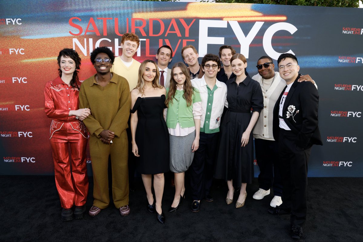 kenanthompson's tweet photo. #SNL takes FYC!!!! https://t.co/zZn54IBXnN