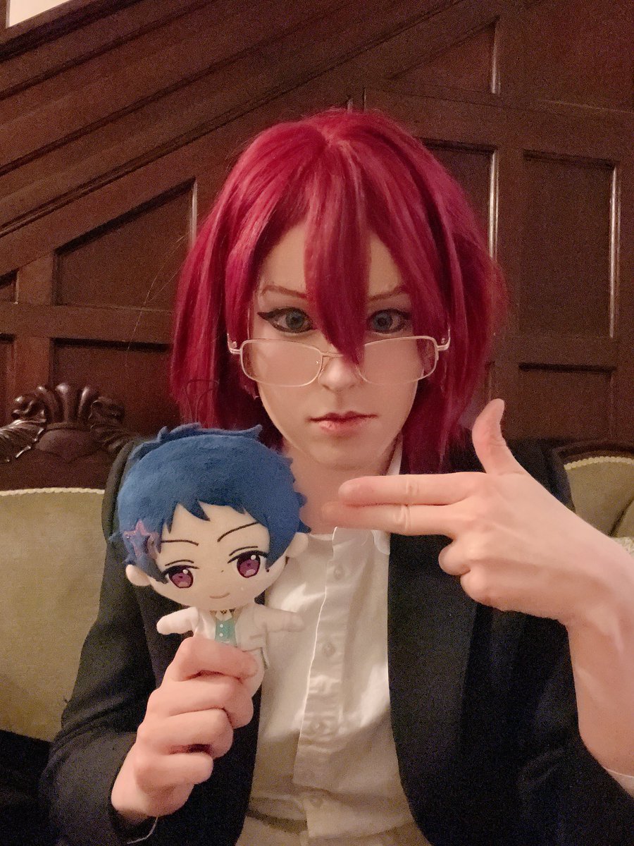 chameleon_cos's tweet photo. Cos // Enst // 七種 茨
We’re going to pretend I didn’t use the perfect grey shirt I owned ready for Ibara to make cowboy Wataru… (also yuzuiba sneak bc it’s me hi) https://t.co/GV5FmbGKL4