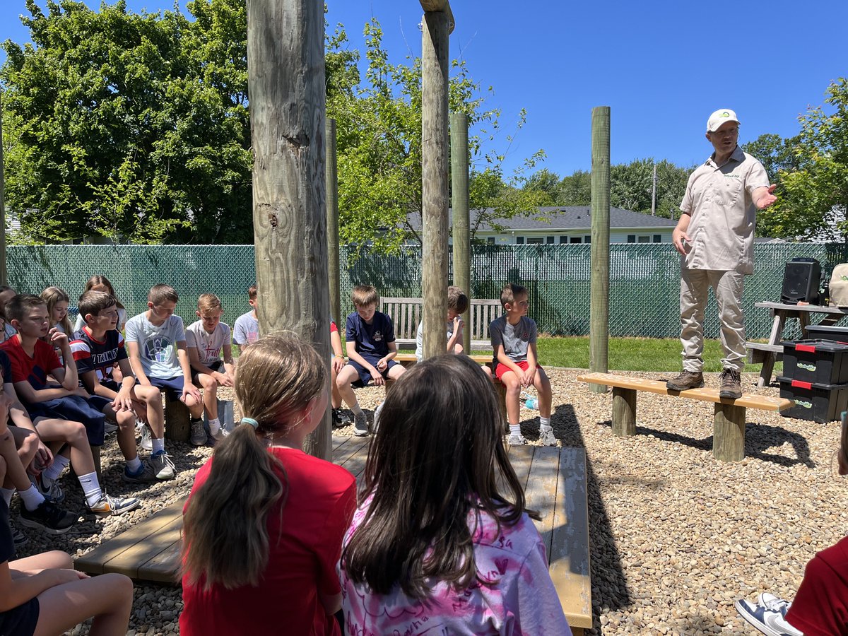 mrsstjohn4b's tweet photo. More animals in action 🐾💕 https://t.co/wQeie6sFL0