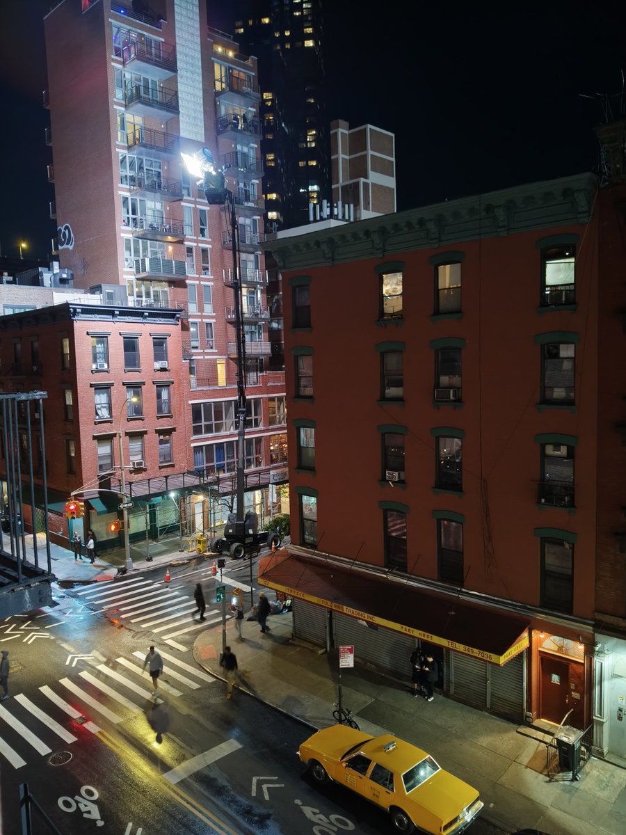 minnmandu's tweet photo. I stumbled upon a movie filming set in Chinatown last night! https://t.co/W3OPswPTCb