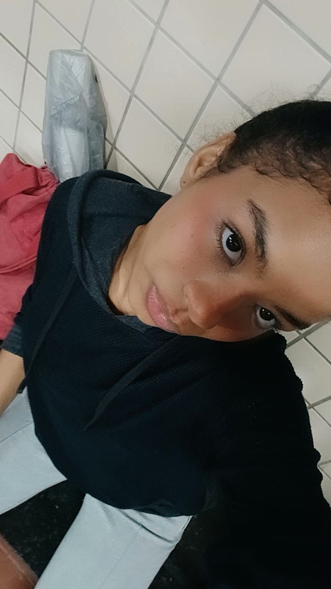 lia999m's tweet photo. Boa noite ! https://t.co/4HTSRCcsyk