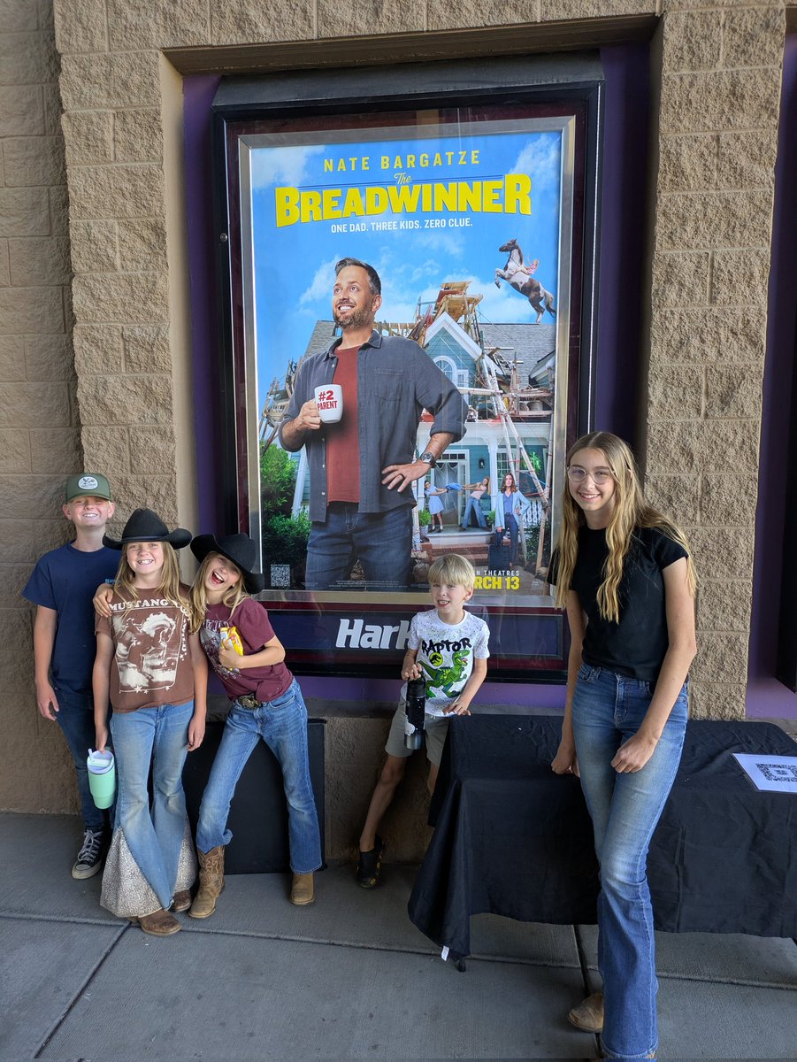 azfloorplanman's tweet photo. @natebargatze @BreadwinnerMov took my 3 kids and 2 neighbor kids to see the breadwinner this afternoon! I loved it and the girls loved the horse the most so we stopped by one on the way home. Thanks for making it! https://t.co/TCa1bN4tLn