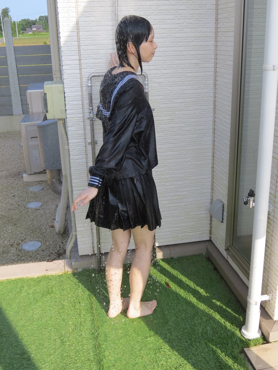 HGcCZRHy3pvENSq's tweet photo. 梅雨入りですか？
大雨注意です🌧
今年こそコラボをお届けしたいですね(^^♪ https://t.co/tIHGz3dHto