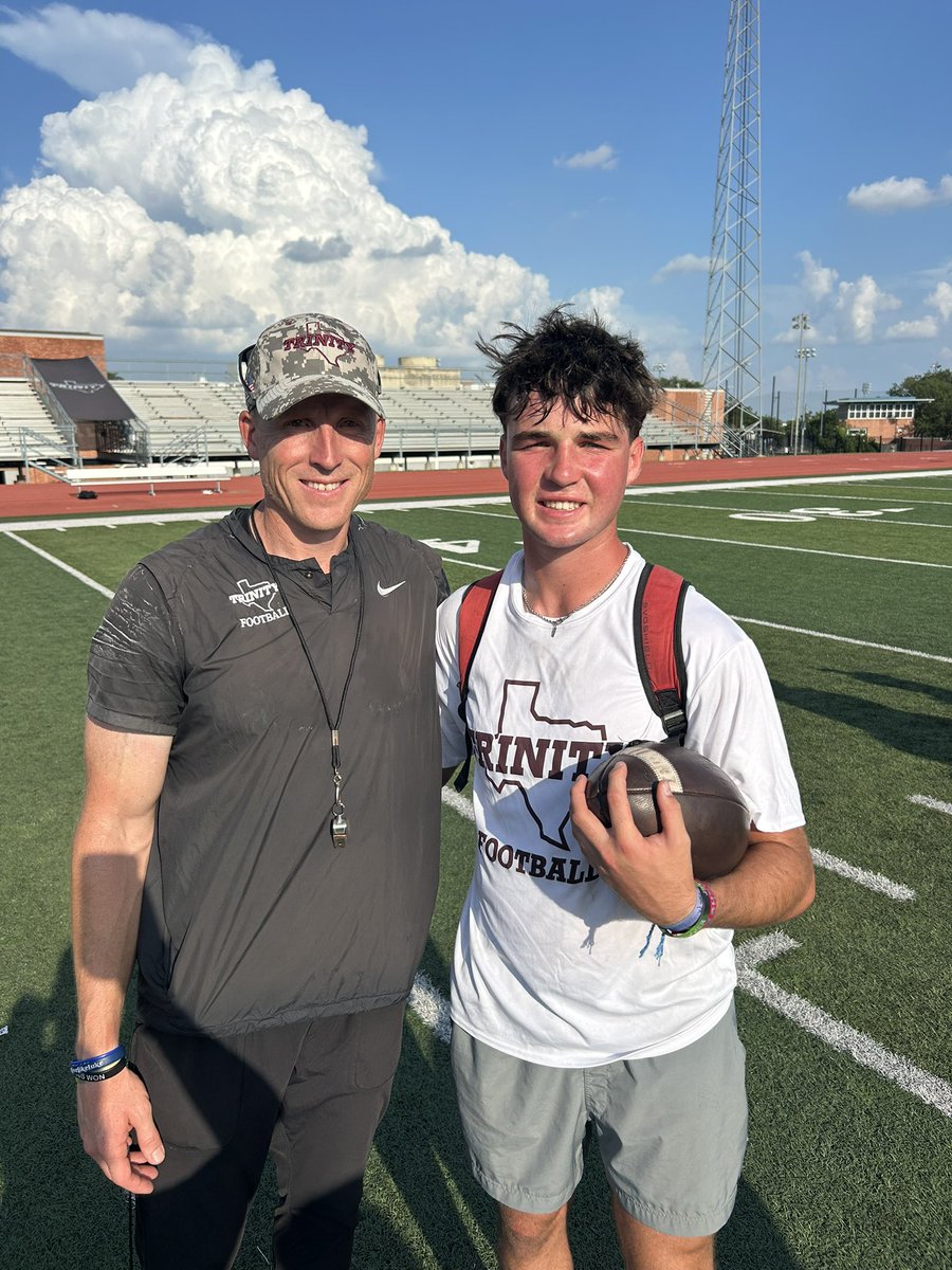 LoganKSpalding's tweet photo. Had a great time @TUFootballTX camp today and got some great work in! @JerhemeUrban83 @CoachLytal @CoachGezella @CoachGainesRec @QBHitList @coachdemasco @CoachJoelHinton https://t.co/63kVkKy0Yk