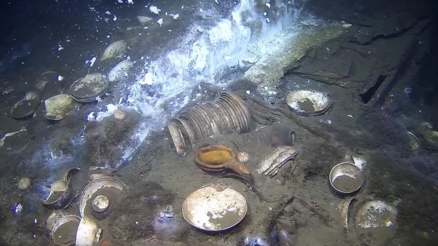 ChinaScience's tweet photo. Archaeologists have recovered large quantities of blue-and-white Chinese porcelain, along with chandelier fragments, goblets, textiles and grain, in an 18th-century shipwreck discovered from about 600 meters beneath the waters of the Skagerrak Strait in Norway.

The porcelain, the best-preserved cargo of its kind ever found in Northern Europe, is believed to be of Chinese origin and dates from the mid-18th century. The chandelier fragments are thought to be of German or English design, but further research is needed to determine the ship's origin, route and destination.
