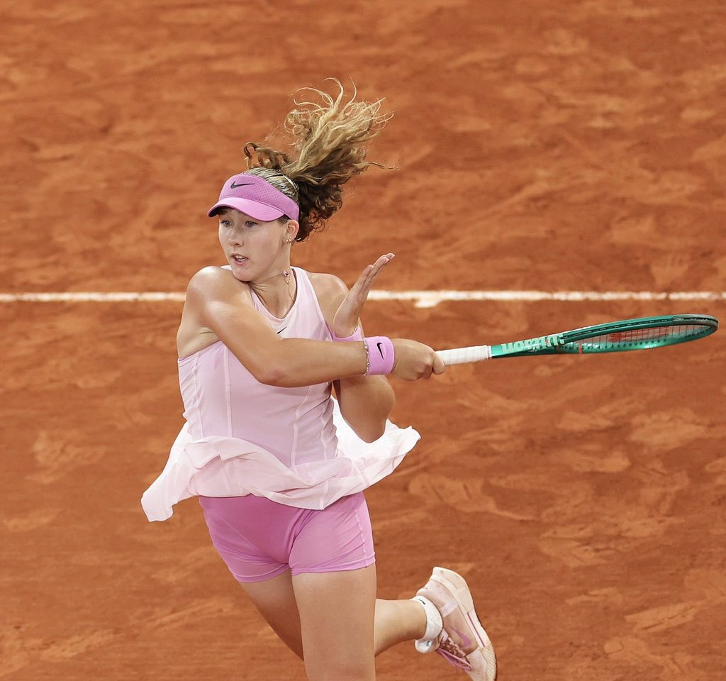 KnicksArgentoo's tweet photo. Una mujer, una misión.

TODO el mundo tenis está con vos, hazlo, Mirra. https://t.co/i8WgMc2dZx