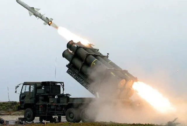 MonteroMax's tweet photo. 3. Confirmation on transfer of Abukuma-class destroyer escorts, Beechcraft TC-90 King Air aircraft, Type 88 land-based anti-ship missile systems, and "potentially" the Type 03 Chu-SAM medium range surface-to-air missile system to the Armed Forces of the Philippines.
3/x https://t.co/l4EqCZfXMp