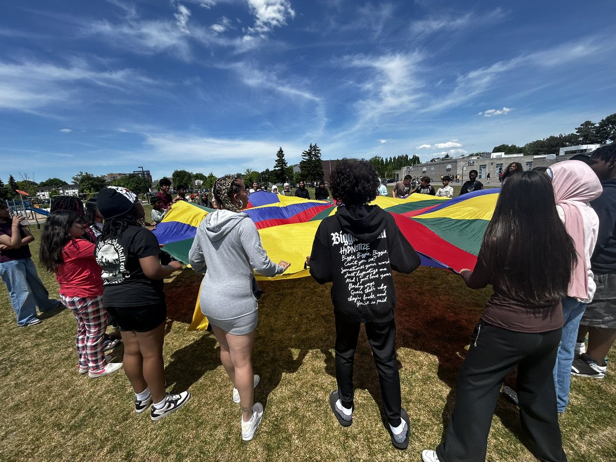 GlenhavenSr's tweet photo. We move together. We rise together.
BSA Alka Black Empire showing what unity looks like 💛❤️💙💚 #BSAAlka #BlackEmpire 🙌🏿 @PeelSchools https://t.co/UuGtrgE6Rn