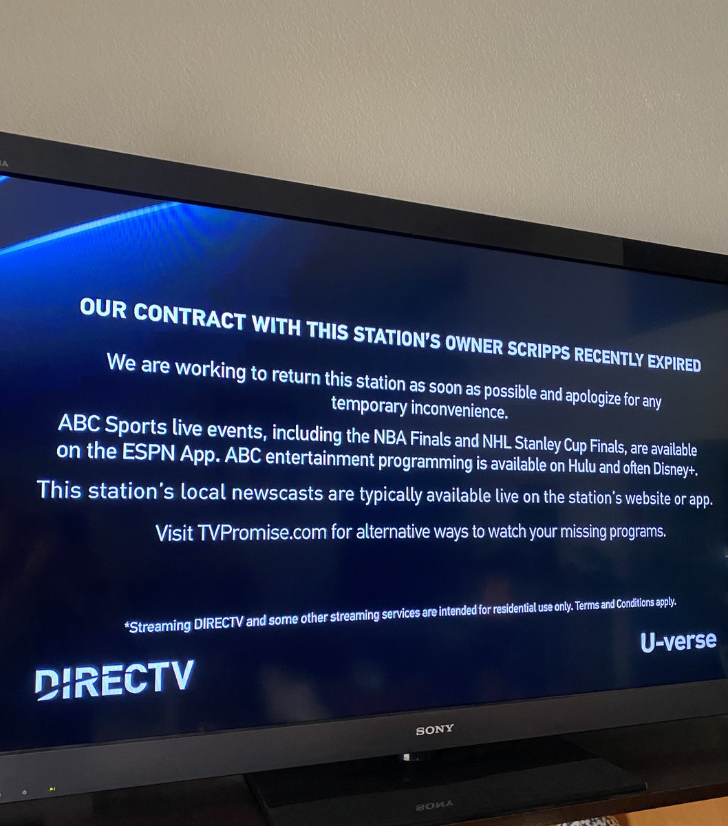 SamWeidenbaum's tweet photo. @NHL @DIRECTV @DIRECTVhelp FIX THIS!!!! https://t.co/KxIZQR7FaS