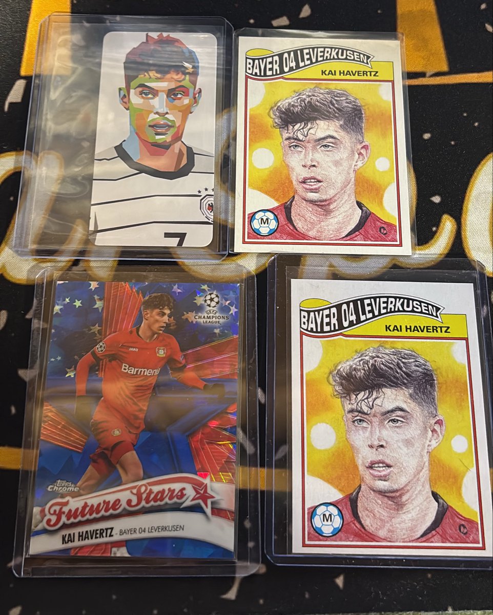 schafspace's tweet photo. Kai Havertz Lot 

Topps Living x2
Sapphire Future Stars 
2022 World Cup Gypsy Oak

Price: $5

#TSSS #SSX https://t.co/lbsu3At3gt