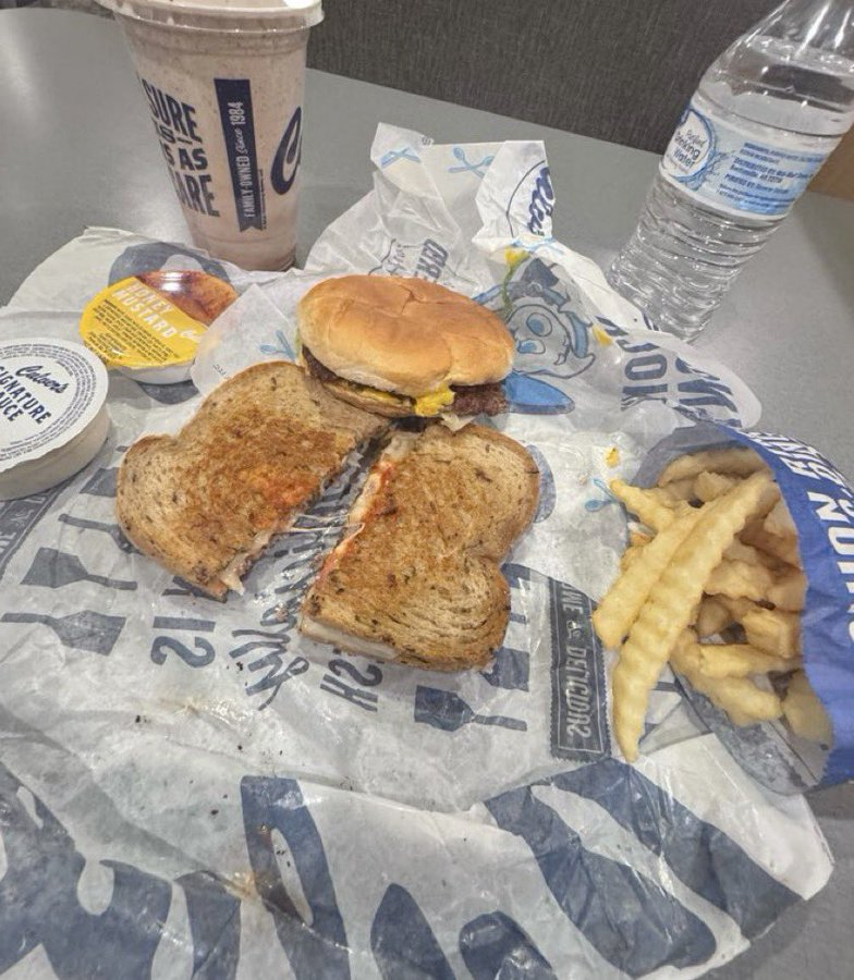 LegacyAnt_'s tweet photo. Culvers eats https://t.co/5fKddPrG1k