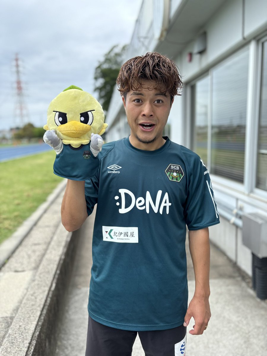 sc_sagamihara's tweet photo. 🛍️l 新商品情報
🗓️l 6/6 #ロアッソ熊本 戦

ついに販売開始…！💛
🧸ガミティハンドパペット"ε(`•⊖•´)з"
3,520円（税込）
https://t.co/12NKXjS110

✔︎15 #前田泰良 選手 @Taira_m0727 
@onegamity 
#SC相模原 || #SCS https://t.co/U8nrPOQrjr