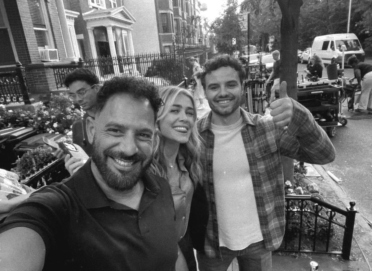 swqnsviolet's tweet photo. I CAN’T LOSE THEM 😭🤧 #SaveTheHuntingParty https://t.co/8I3Ocxl5pi