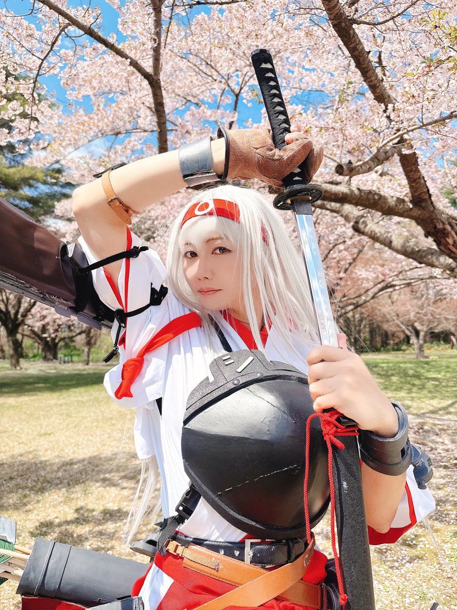LiskaBystrouska's tweet photo. cosplay
艦これ 翔鶴

は…白兵戦よーい‼️💦
あら❓❓❓間違えました⁉️💦💦

#もりマスカレ https://t.co/LmRBy3fKwY