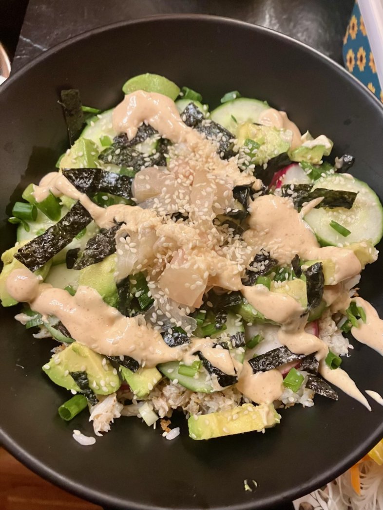 deadspace9964's tweet photo. Today's cooking stream was great I enjoyed my time prepping and cooking with you all so much. I sent the Crew over to the delightful Enderkity56. 

Today's menu was Homemade Crunchy California Roll Sushi Bowl and Fresh Spring Rolls 😋 https://t.co/OtWOpWbqz5