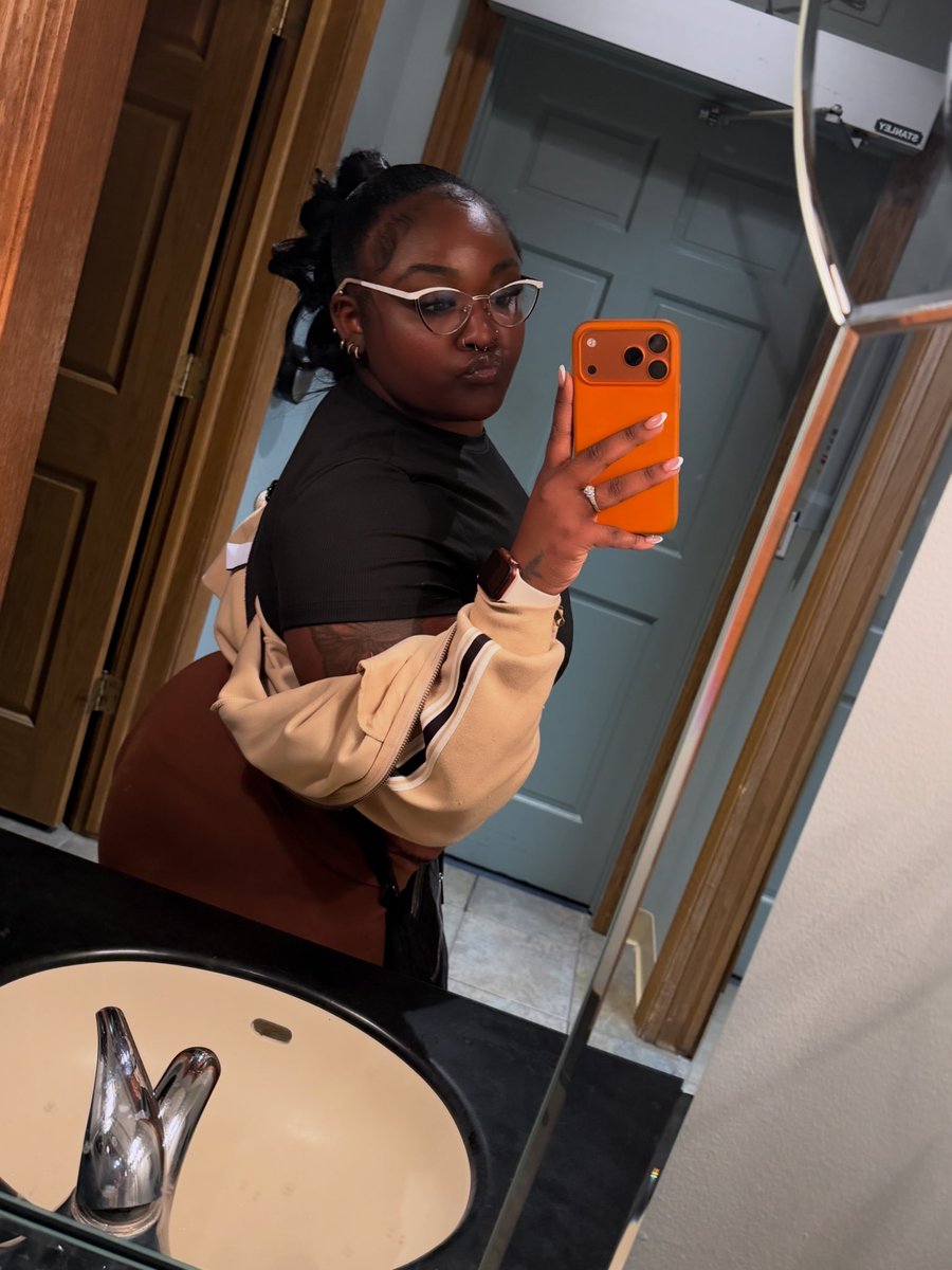 Dolly_Kay6's tweet photo. I’m All You Need Bitch 🤣🥵😘 https://t.co/6su1XtbGZZ
