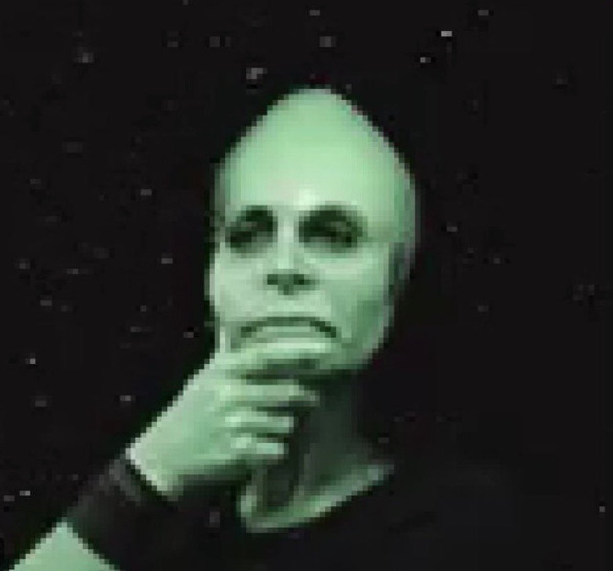 camiffffff's tweet photo. hoje eu so falei de assuntos extraterrestres teorias e chapéu de alumínio #amo https://t.co/kCgkz2Npbg