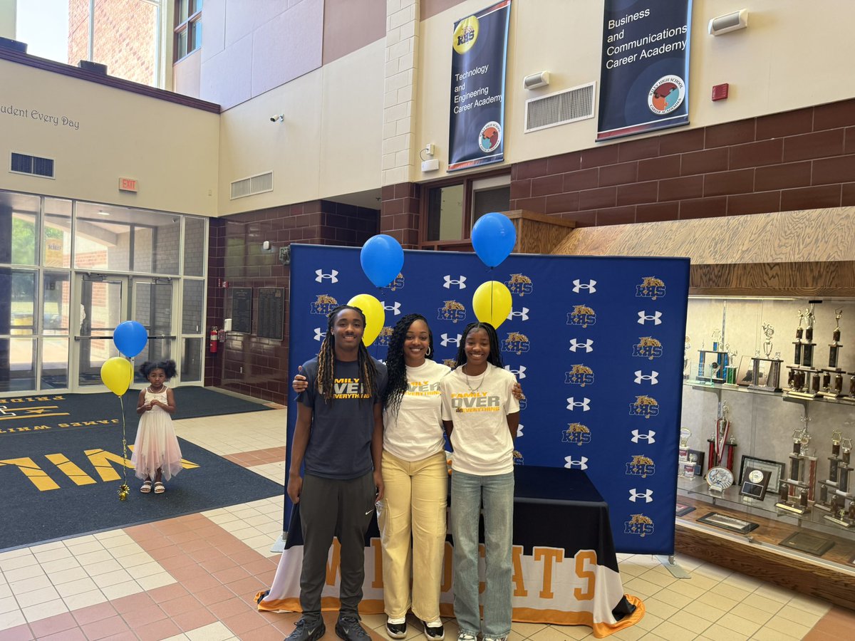 SBRileyhigh's tweet photo. State send-off for @SBRileyhigh standouts Valentino & Tinayja Summers! Valentino will compete in High Jump & Tinayja in Long Jump at the IHSAA State Finals. Good luck, Wildcats! ππ #GoWildcats #StateBound https://t.co/WgpaJDqO0q