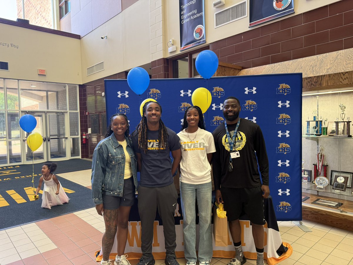 SBRileySports's tweet photo. State send-off for @SBRileyhigh standouts Valentino & Tinayja Summers! Valentino will compete in High Jump & Tinayja in Long Jump at the IHSAA State Finals. Good luck, Wildcats! ππ #GoWildcats #StateBound https://t.co/Q5avxJ63Pn