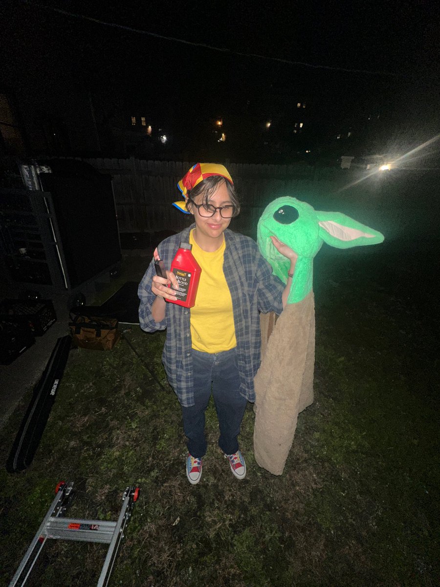themothmad's tweet photo. i had to make a dead cat prop for a short film i production designed and as a cat lover that’s really hard, but also this was a bts photo of me making the dead cat prop at 2 am https://t.co/k1DtMq6d4B