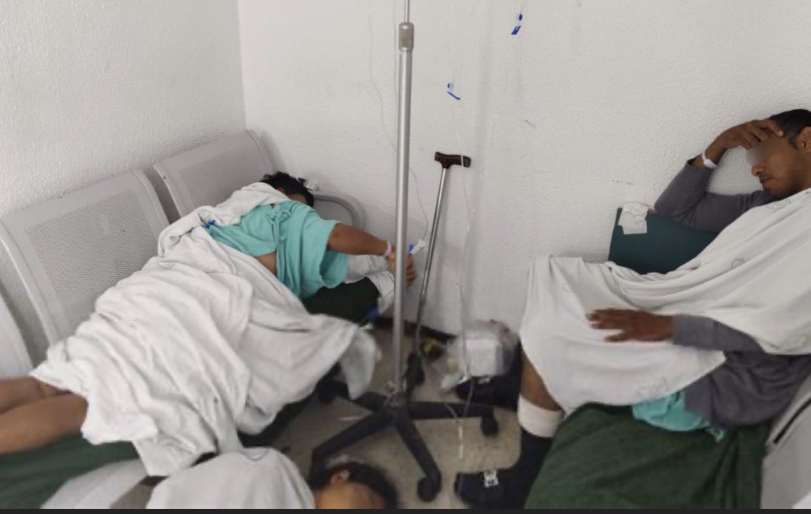 doctormacias's tweet photo. México teme al Ébola y es entendible. Pero el mayor riesgo para la salud es que nunca hay dinero para nada. Los representantes "populares" nunca asignan los mínimos para evitar la precariedad y la saturación.

Ningún plan de salud universal funcionará sin recursos. https://t.co/wrFbrzKIop
