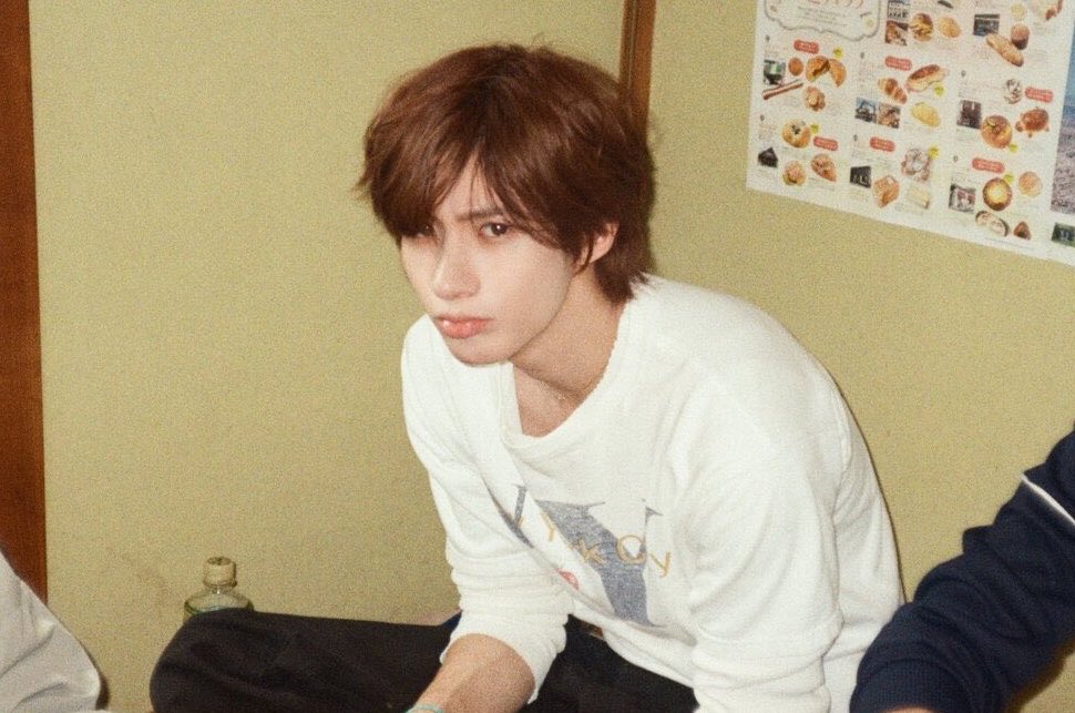 ri3kitty's tweet photo. sulky anton https://t.co/ewb47SIEUE