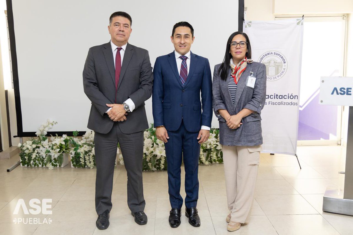 AsePuebla's tweet photo. La Auditoría Superior del Estado de Puebla dio inicio a la capacitación “Generalidades del Proceso de Investigación y Substanciación”, dirigido a contraloras, contralores y personal de los Órganos Internos de Control.

Con estas acciones, la ASE Puebla reafirma su compromiso con la profesionalización permanente de las y los servidores públicos, así como con el fortalecimiento de los mecanismos de control y vigilancia 

Conoce más: https://t.co/SRIhjuxLrC

#PueblaSinCorrupción #Capacitación #Profesionalización #Transparencia #RendiciónDeCuentas