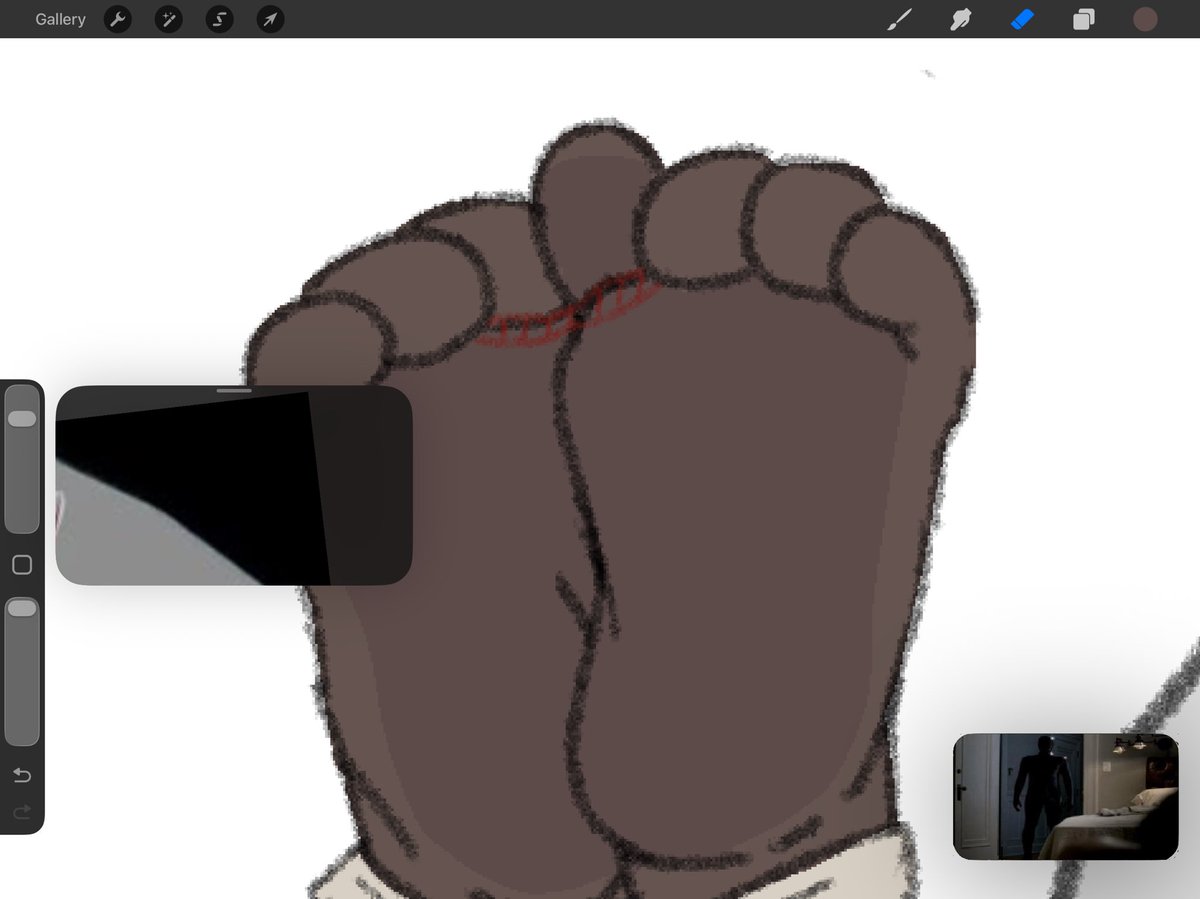 Mrpawpaw_'s tweet photo. Simply drawing and doing my own thing while my friend streams this American horror story show and this scene comes up… 🧍‍♂️ https://t.co/0EMeQK4E5F