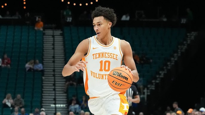 NetsKingdomAJ's tweet photo. Nate Ament 2025-26 Stats

16.7 points, 6.3 rebounds, 2.3 assists

40% FG
33% 3PT
79% FT 

Ament shot 43% from 2PT and had a 1-1 AST/TOV ratio. Should the Nets prioritize Ament in the draft? https://t.co/38MGLO04go